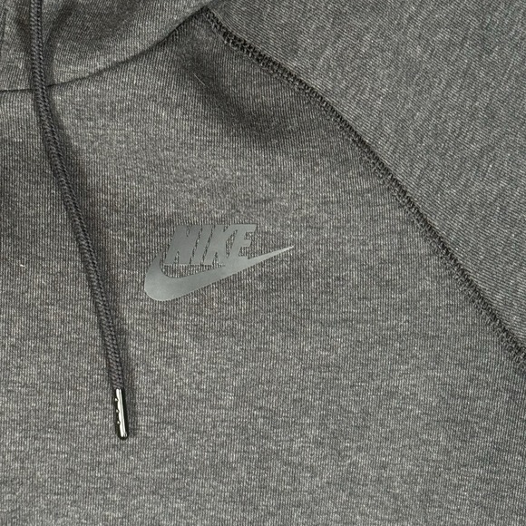 Nike Tech Fleece Aeroloft 800‎ Parka Deep Black Women's 615165-032 Size Small - Picture 4 of 14